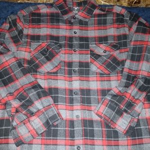 Mens casual button down long-sleeves
